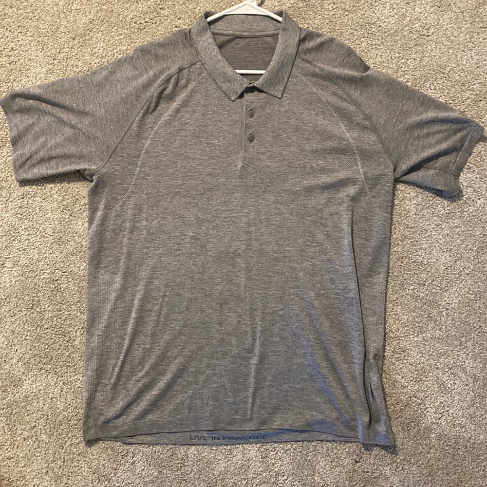 Lululemon men’s metal tech vent polo shirt. Size XXL